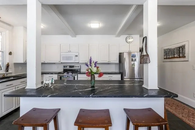 $999,900 | 11 Ardlock Place, Dudley, MA 01571