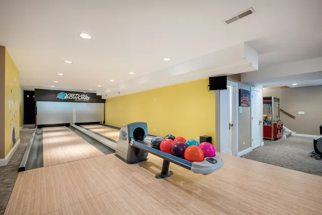 $2,900,000 | 2851 West Rascher Avenue, Chicago, IL 60625