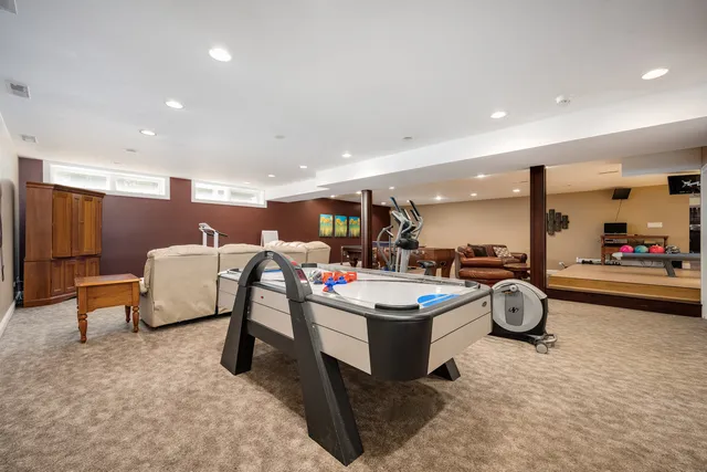 $2,900,000 | 2851 West Rascher Avenue, Chicago, IL 60625