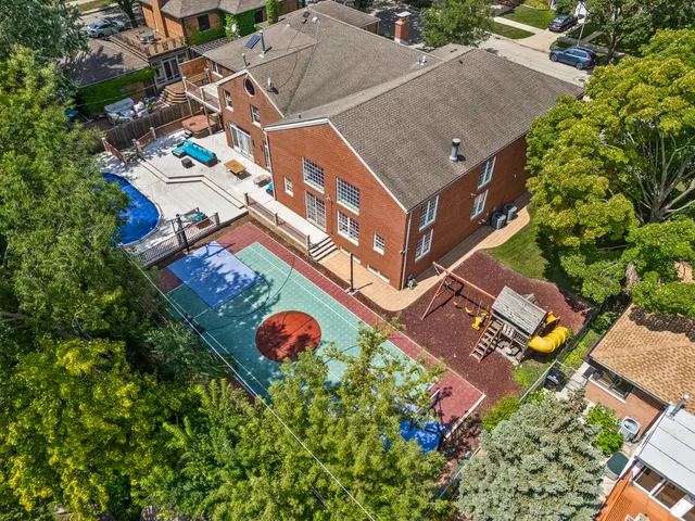 $2,900,000 | 2851 West Rascher Avenue, Chicago, IL 60625