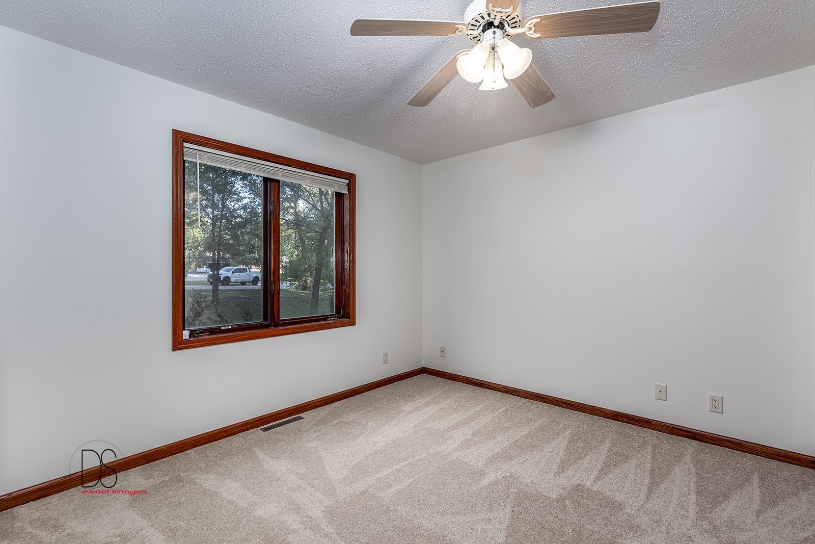 2531 Circle Road Marseilles, IL 61341 - Photo 19 of 41