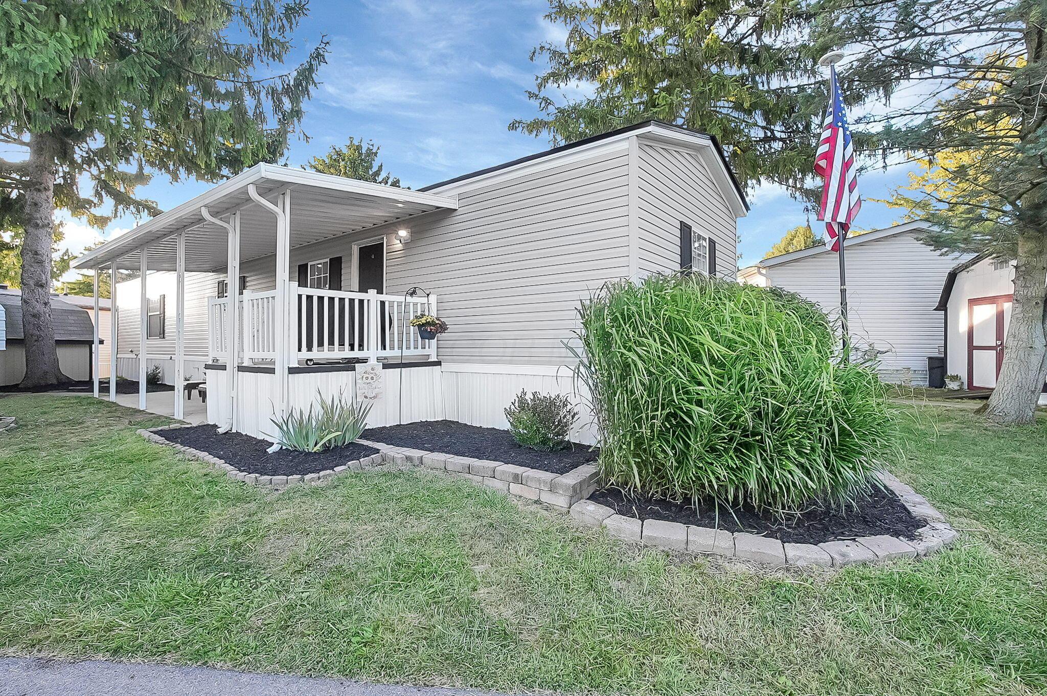 5451 Ruffed Grouse Circle Dublin, OH 43016 - Photo 2 of 25 2-web-or-mls-5451-ruffed-grouse-cir