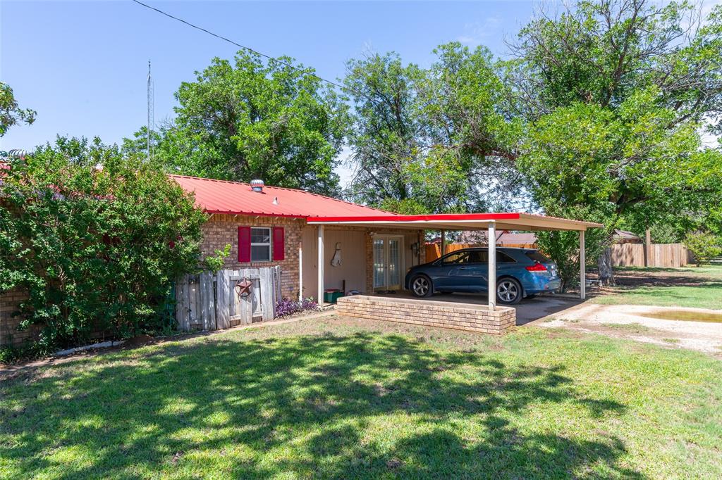 1700 North Ave H Haskell, TX 79521 - Photo 3 of 32