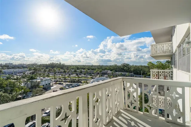 $196,500 | 13155 Ixora Court, Unit 804, North Miami, FL 33181