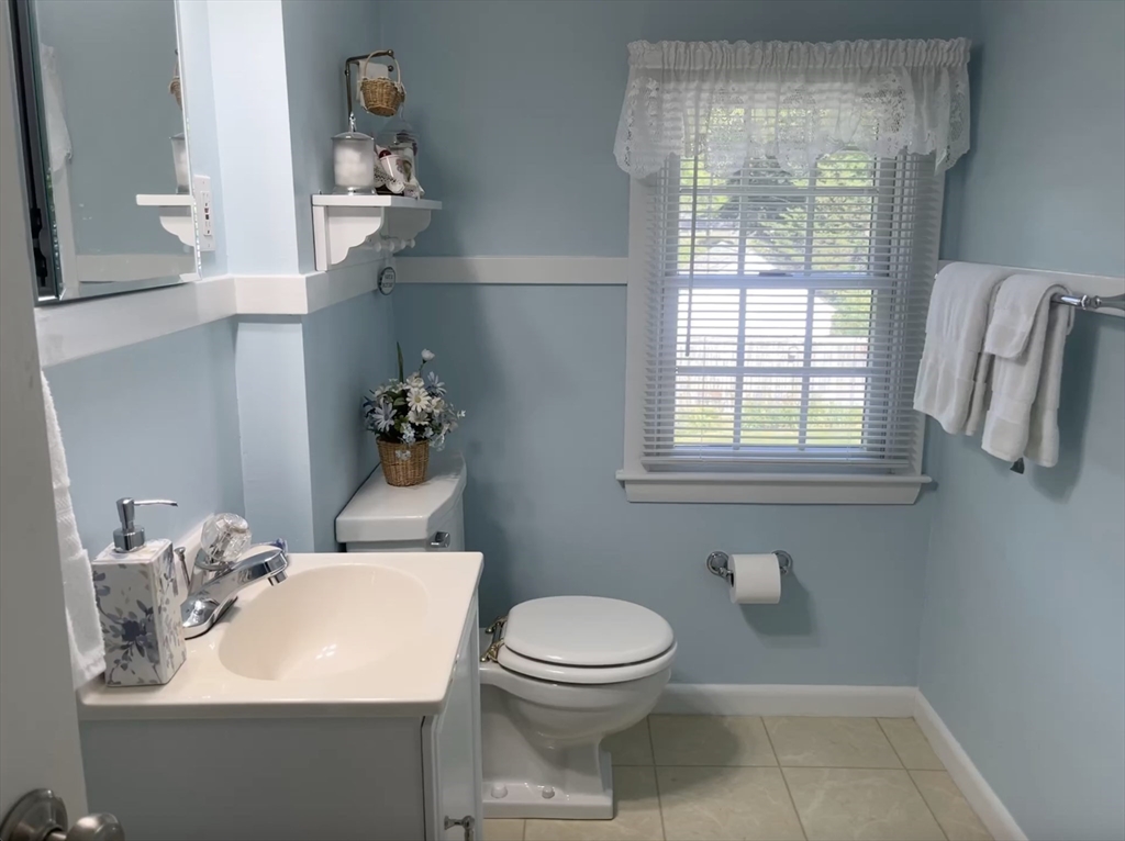 43 Pine Hill Road Springfield, MA 01118 - Photo 21 of 30