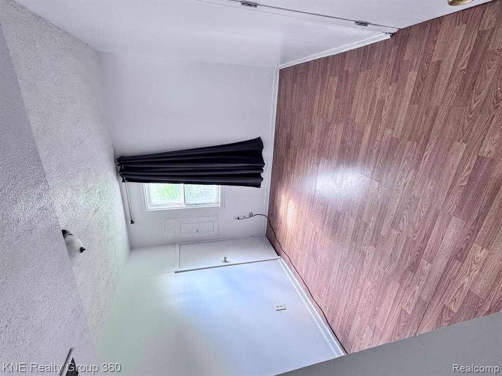 4928 Hughes Road Lansing, MI 48910 - Photo 6 of 35