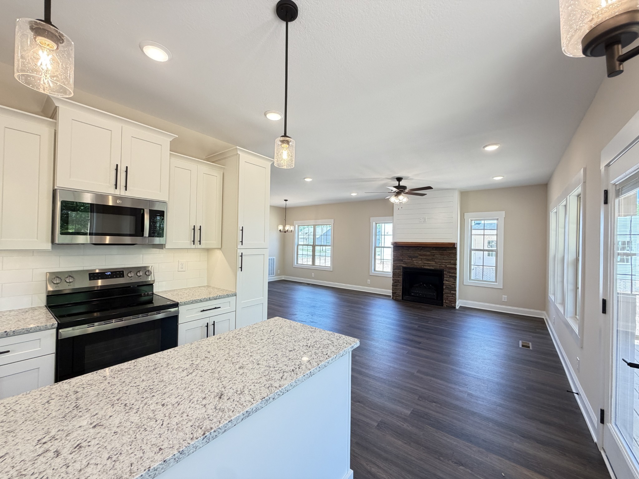 128 Hummingbird Way Clarksville, TN 37043 - Photo 29 of 37