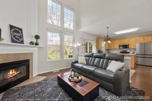 $420,000 | 2826 Peachtree Circle, Aurora, IL 60502