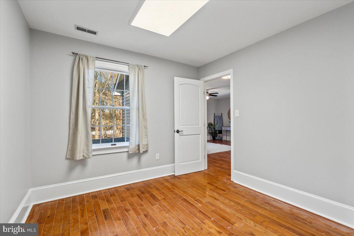 1122 Bradley Road Pasadena, MD 21122 - Photo 24 of 40 Gallery Image 24