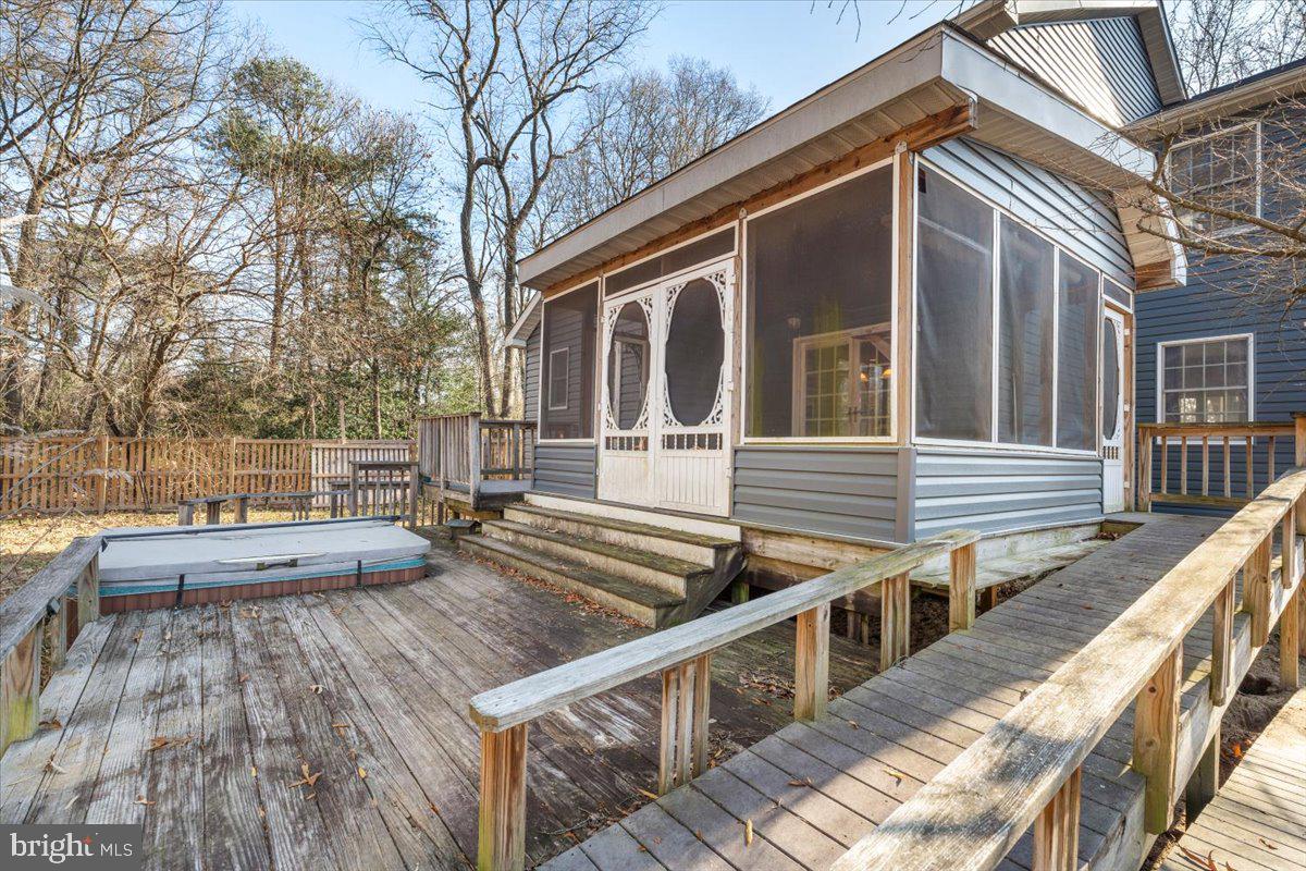1122 Bradley Road Pasadena, MD 21122 - Photo 32 of 40 Gallery Image 32