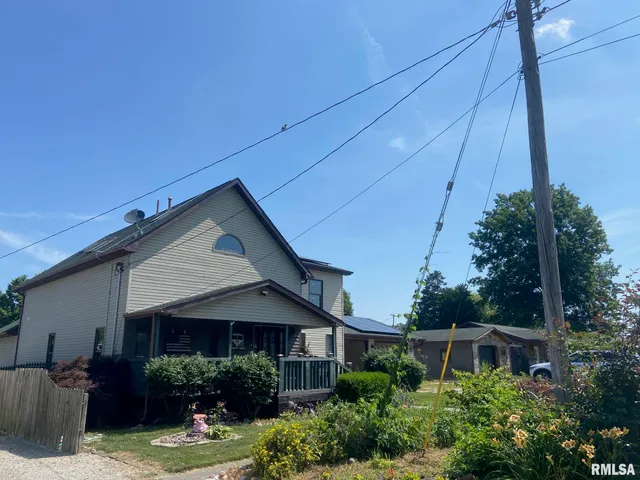 $180,000 | 406 Oak Street, Kincaid, IL 62540