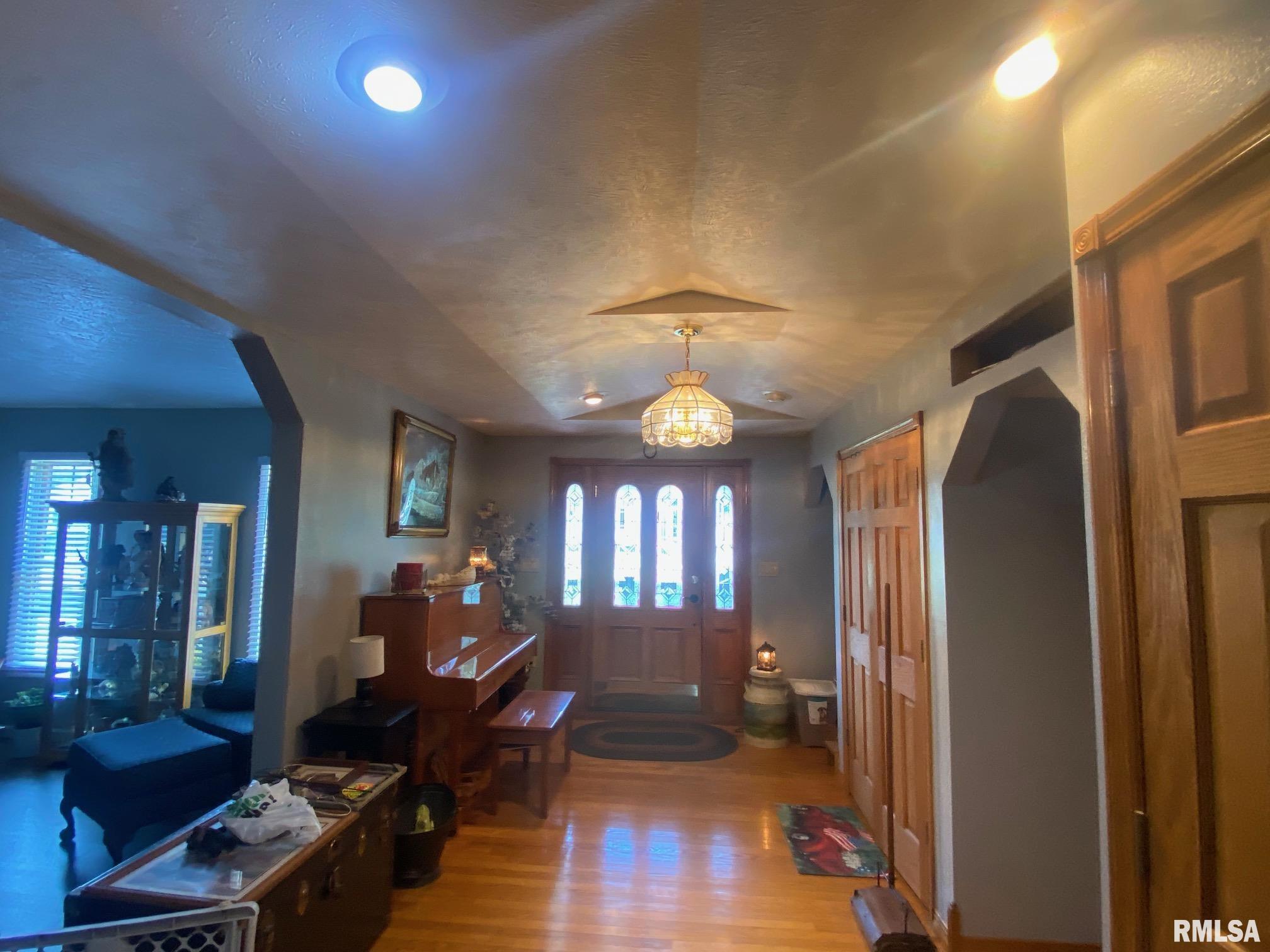 406 Oak Street Kincaid, IL 62540 - Photo 4 of 18