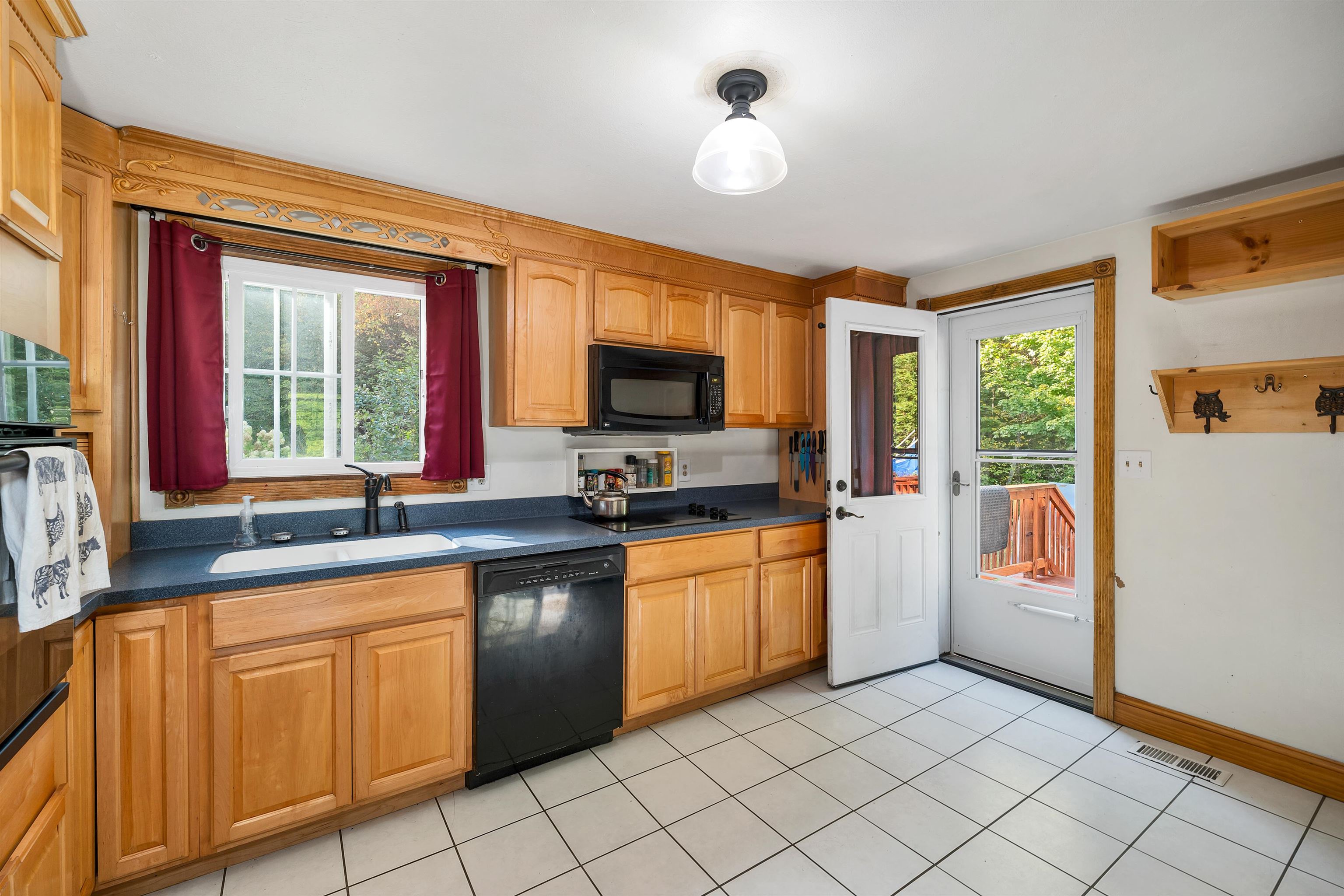 155 Clough Park Road Weare, NH 03281 - Photo 12 of 42