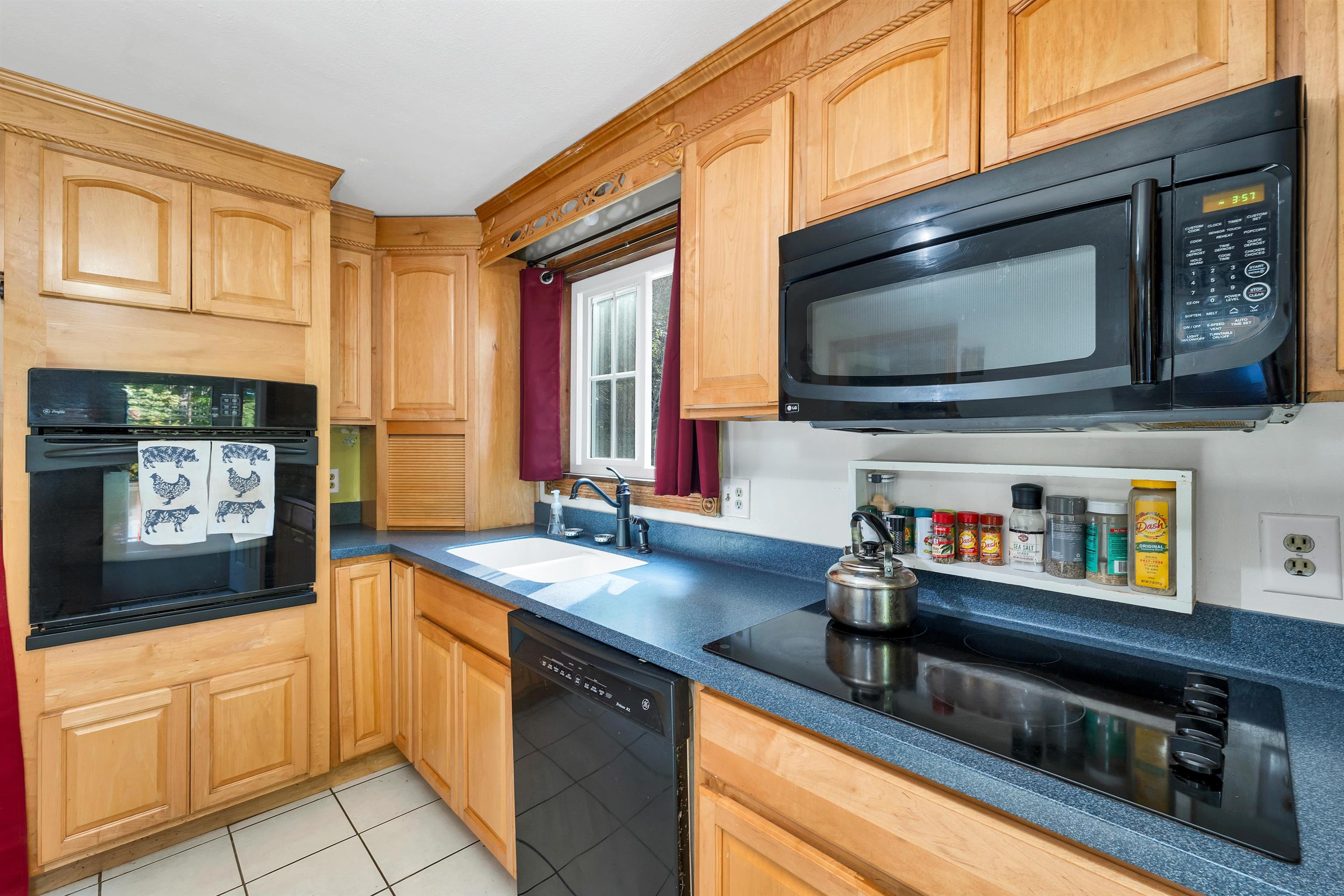 155 Clough Park Road Weare, NH 03281 - Photo 13 of 42