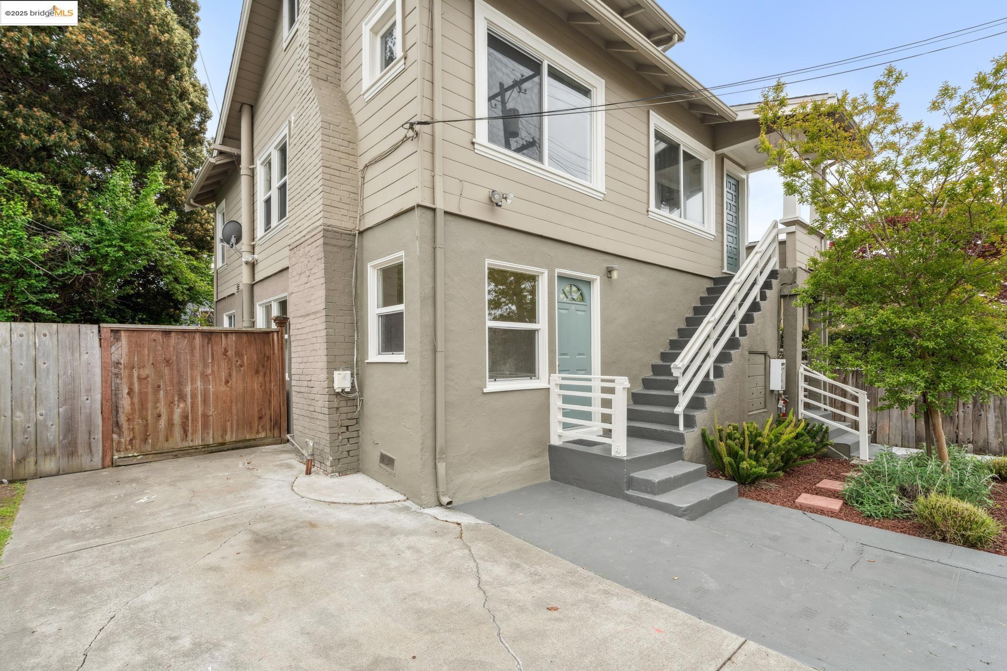 1226 Russell Street Berkeley, CA 94702 - Photo 29 of 32 front view of a house with a yard