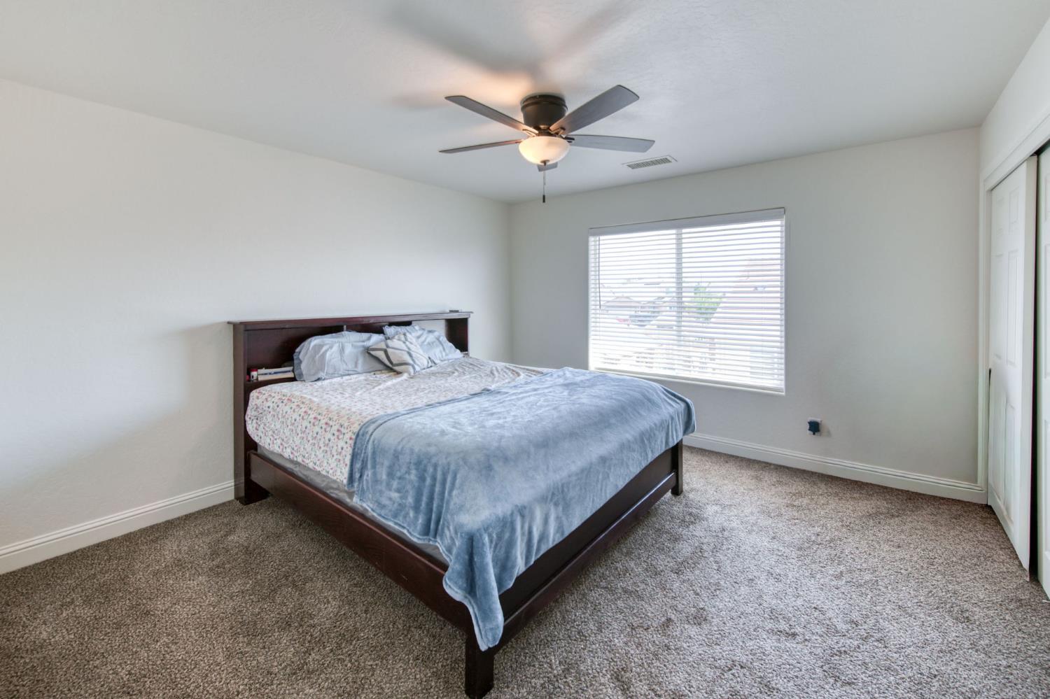 1732 Cleveland Street Selma, CA 93662 - Photo 23 of 35