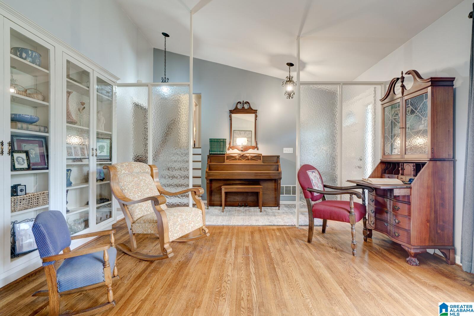 3341 Overton Road Birmingham, AL 35243 - Photo 2 of 32