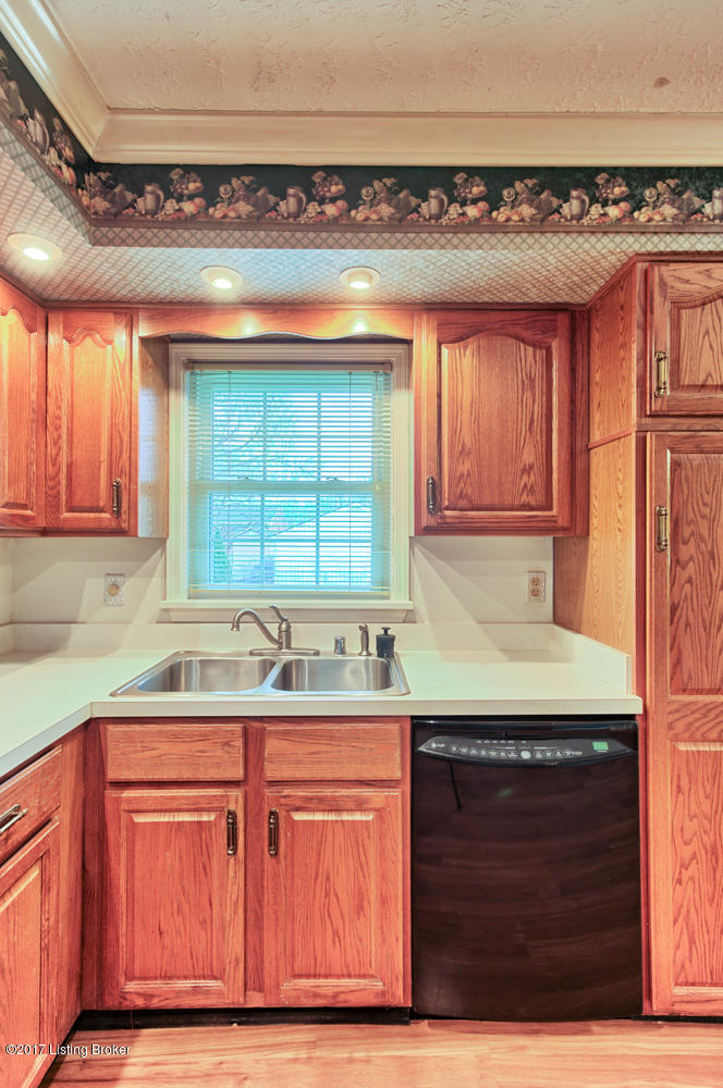 9340 Fairground Road Louisville, KY 40291 - Photo 10 of 29 9340-FGR-10
