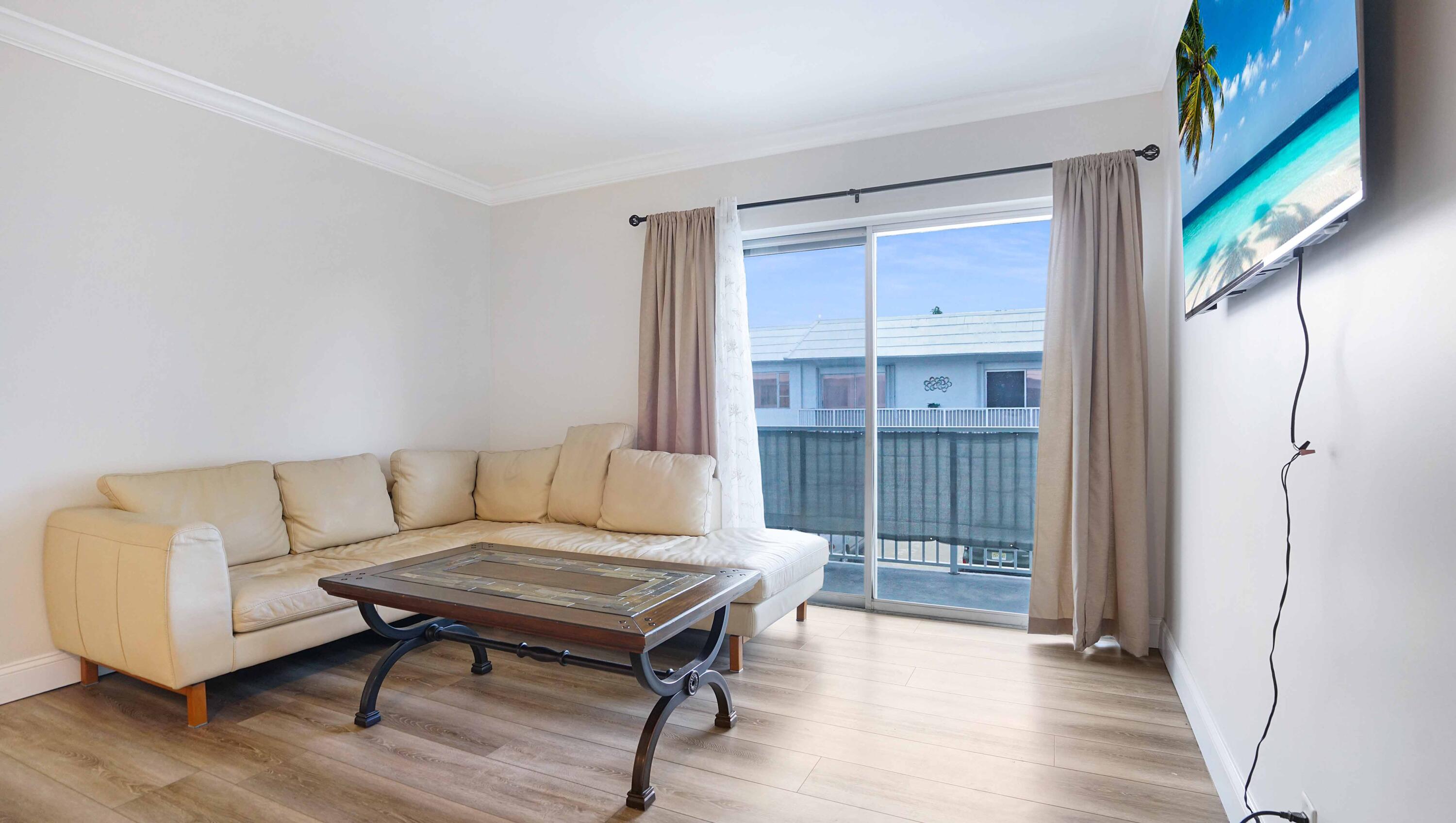 330 South Cypress Road, Unit 625 Pompano Beach, FL 33060 - Photo 4 of 28 DSC09519