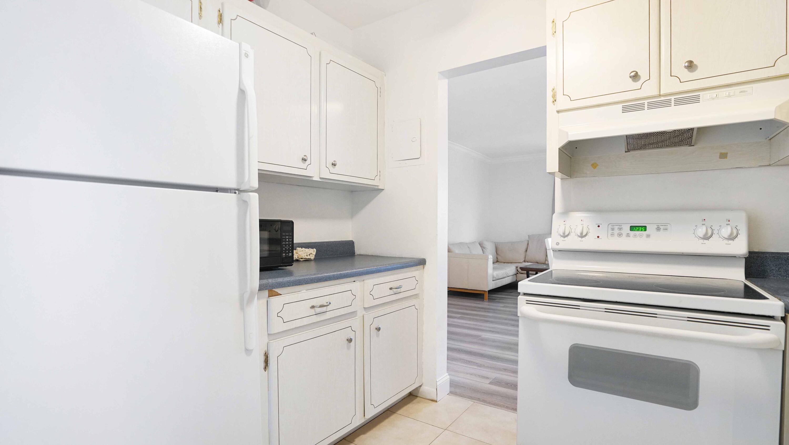 330 South Cypress Road, Unit 625 Pompano Beach, FL 33060 - Photo 9 of 28 DSC09537