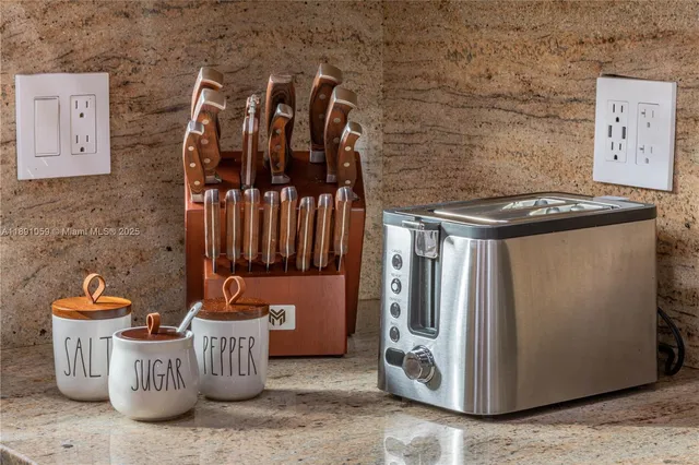 $1,500 | 314 Southeast 3rd Street, Unit 2, Dania Beach, FL 33004