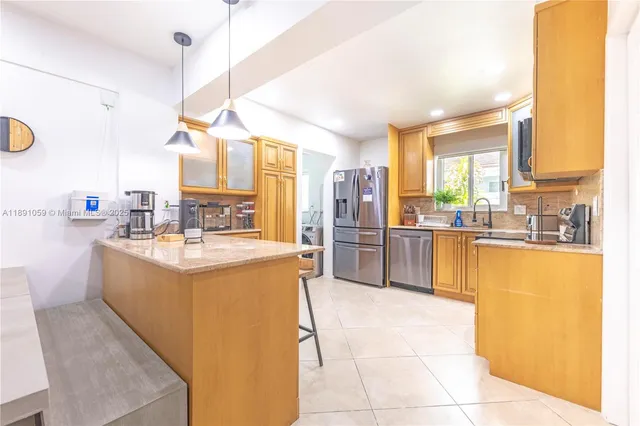 $1,500 | 314 Southeast 3rd Street, Unit 2, Dania Beach, FL 33004