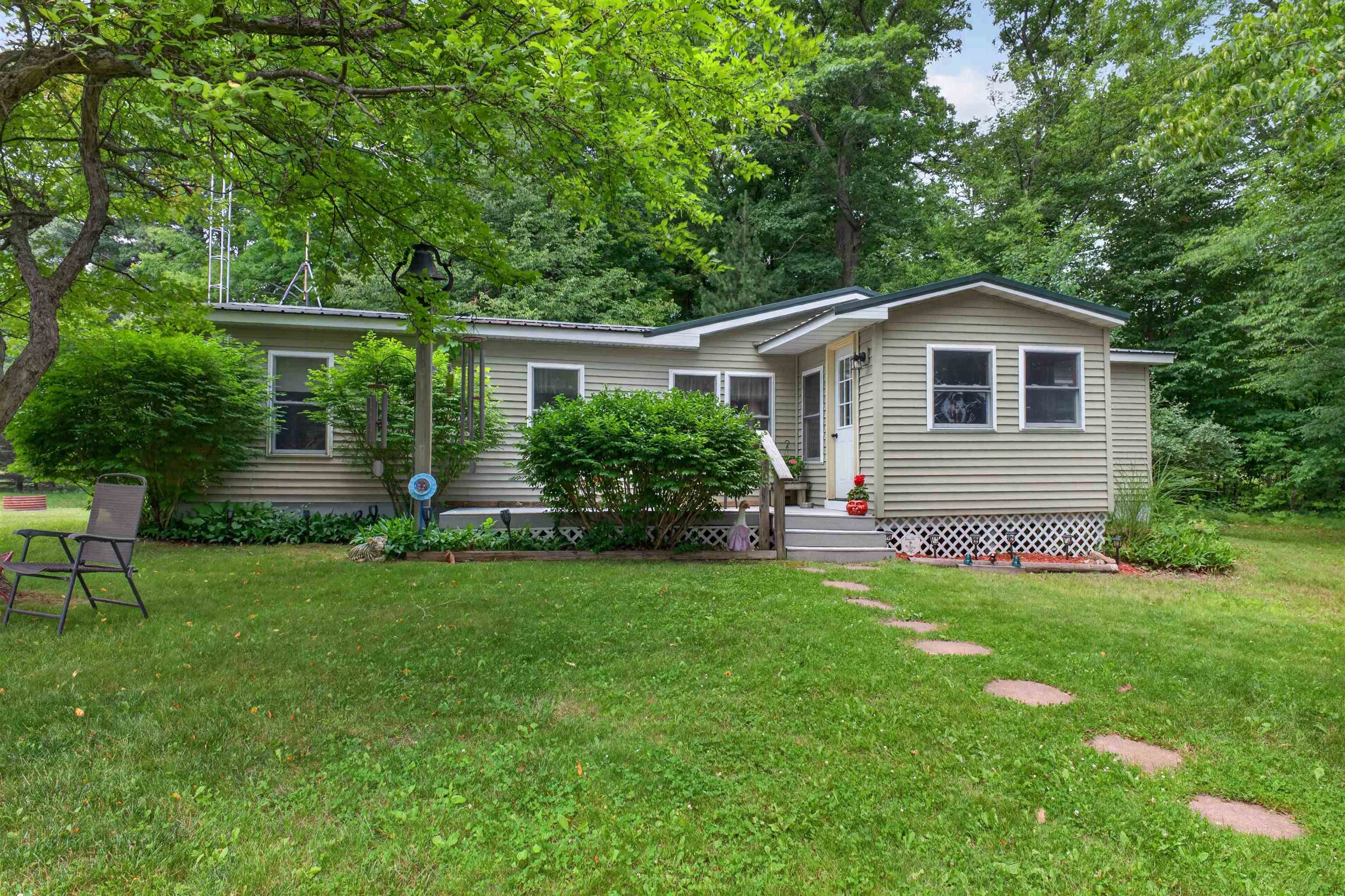 4245 Cassidy Road Gladwin, MI 48624 - Photo 1 of 49