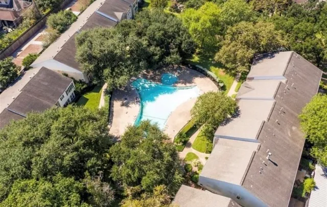 a front view of a building with street view