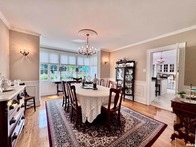 $384,500 | 404 South Edwards Street, Macomb, IL 61455