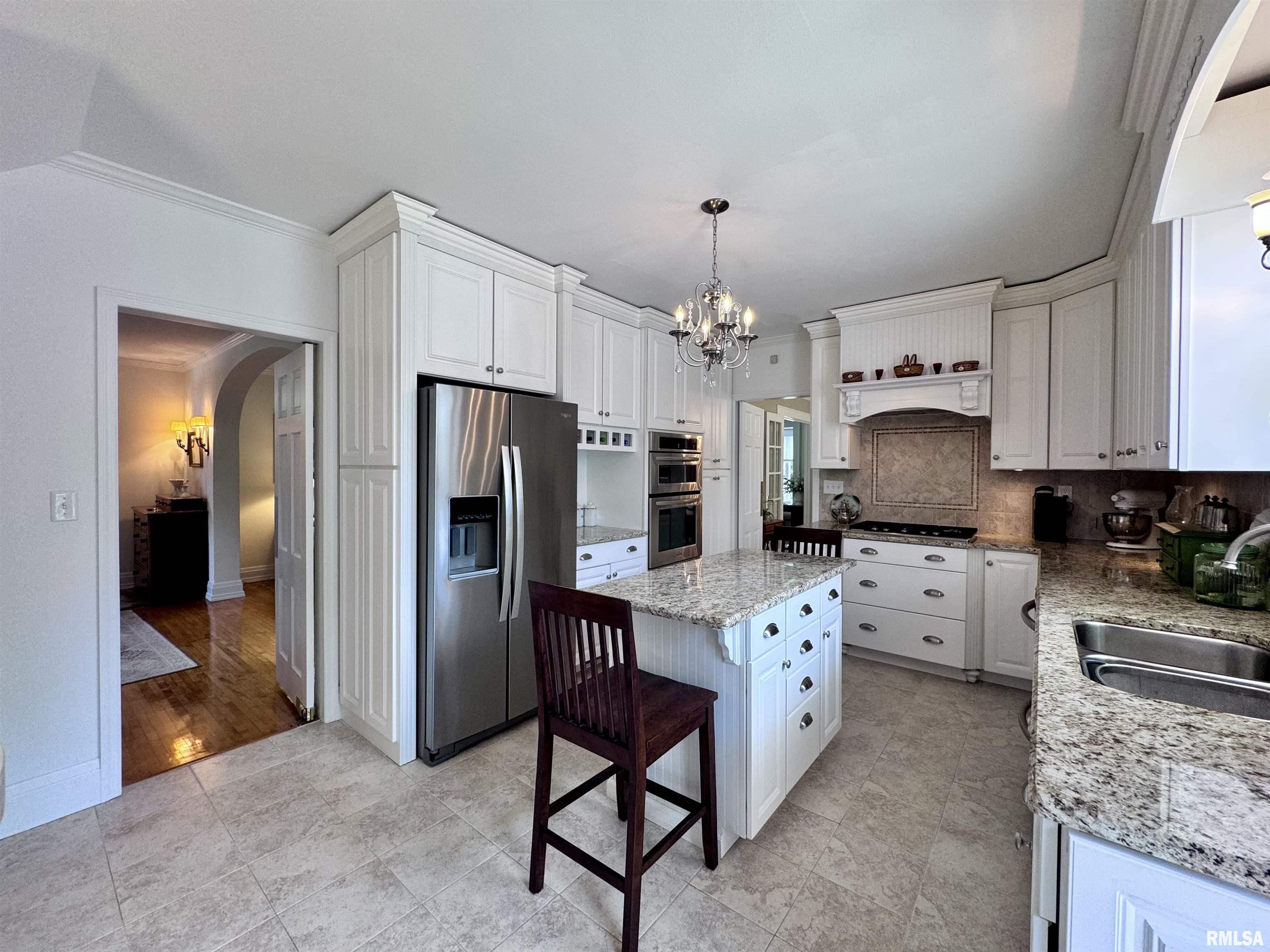 404 South Edwards Street Macomb, IL 61455 - Photo 19 of 58