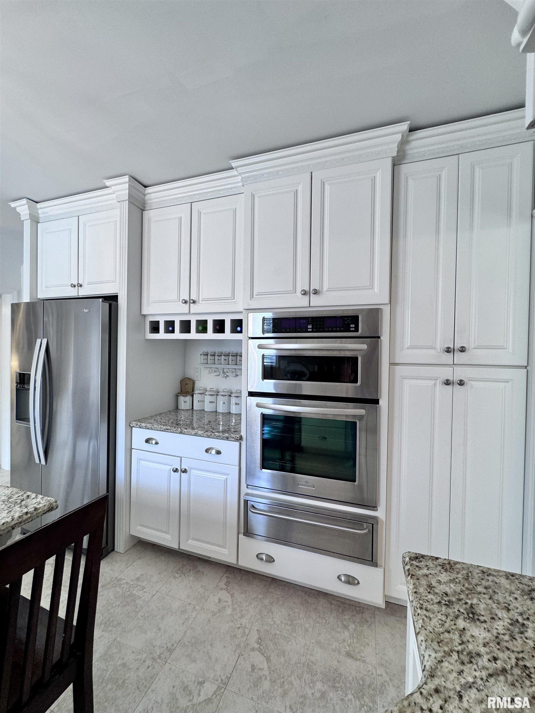 404 South Edwards Street Macomb, IL 61455 - Photo 21 of 58