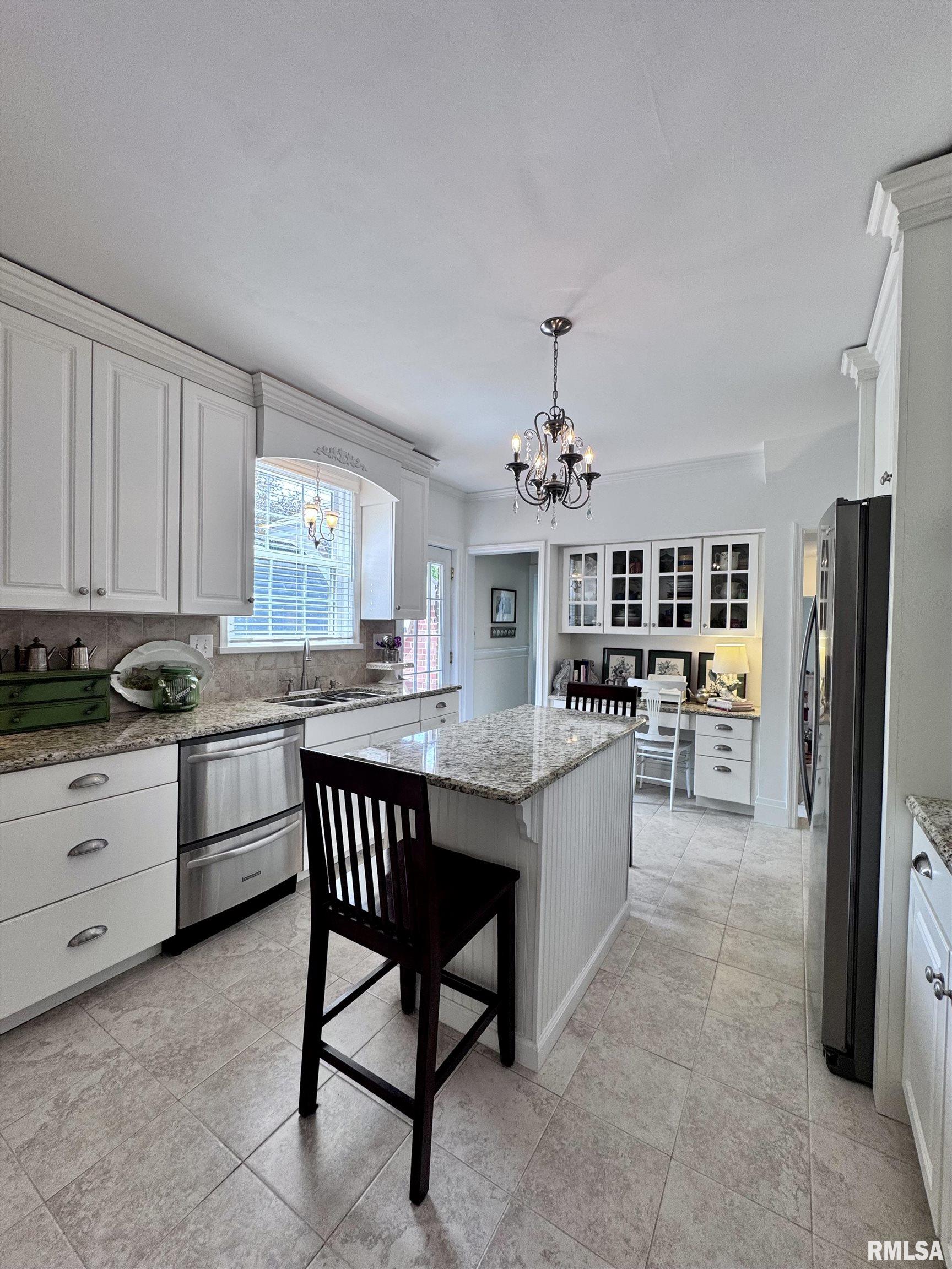 404 South Edwards Street Macomb, IL 61455 - Photo 27 of 58