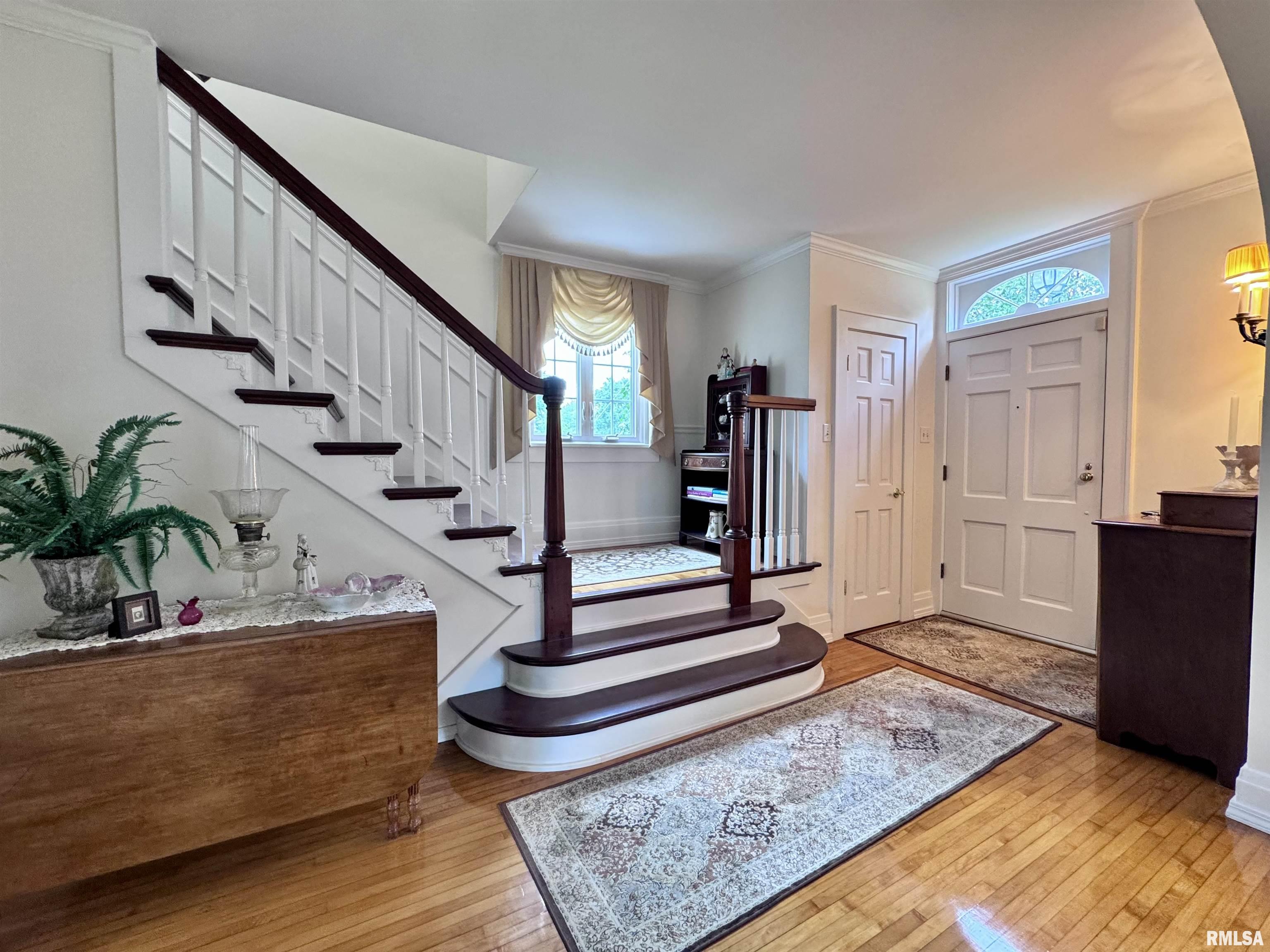 404 South Edwards Street Macomb, IL 61455 - Photo 3 of 58