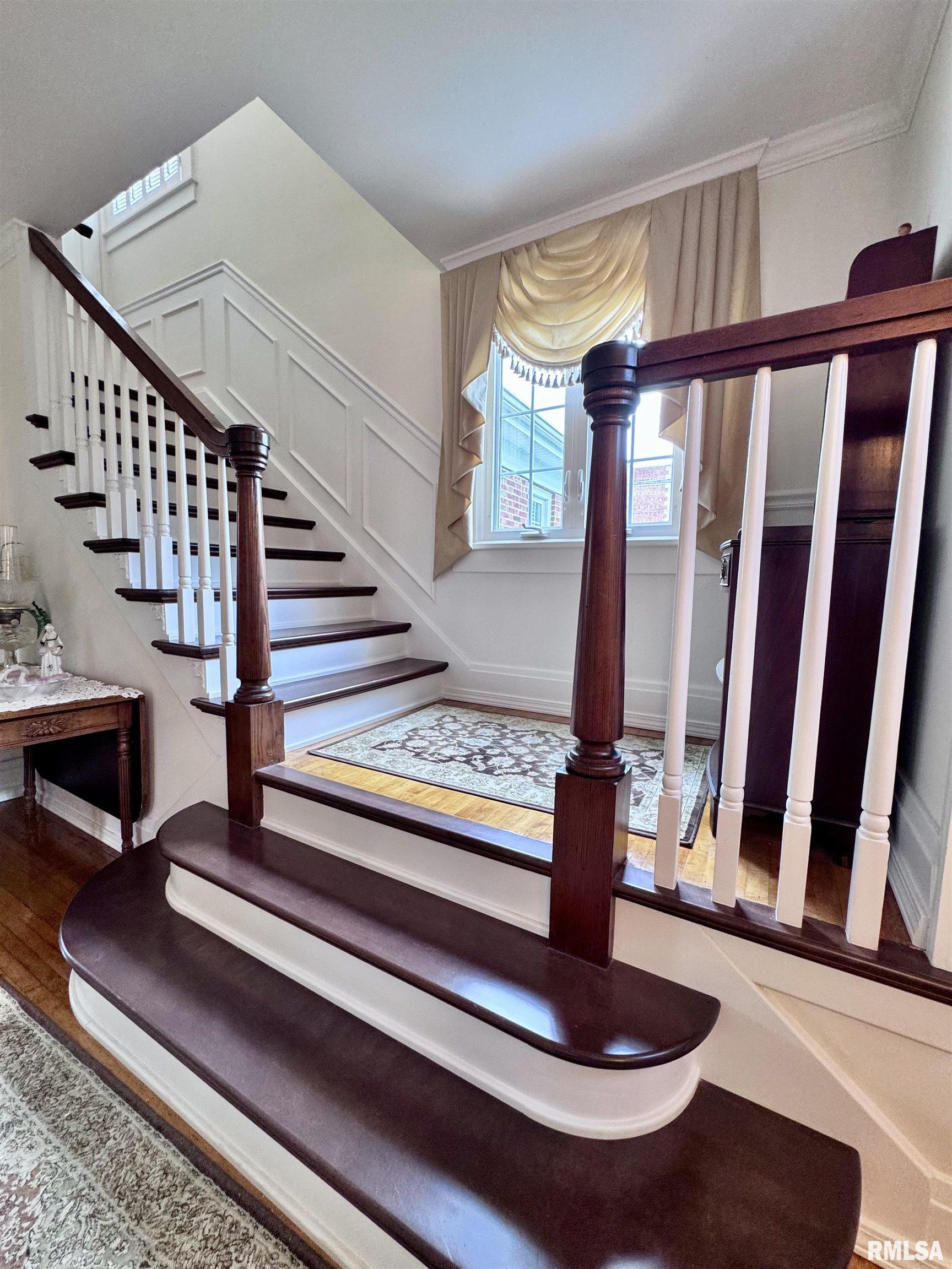 404 South Edwards Street Macomb, IL 61455 - Photo 4 of 58