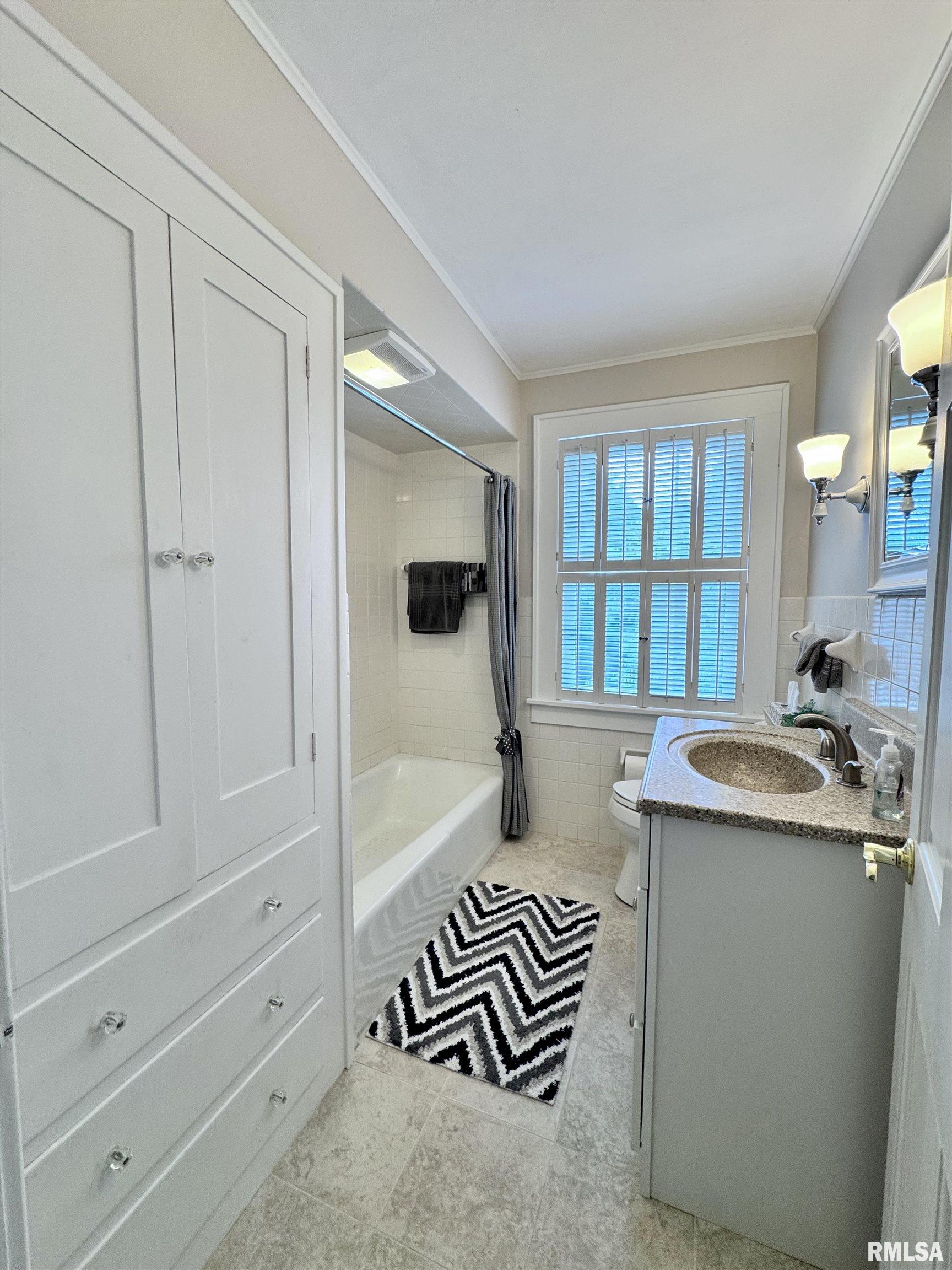 404 South Edwards Street Macomb, IL 61455 - Photo 41 of 58