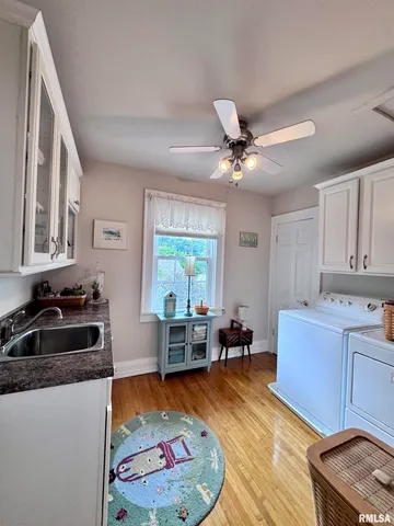 $384,500 | 404 South Edwards Street, Macomb, IL 61455