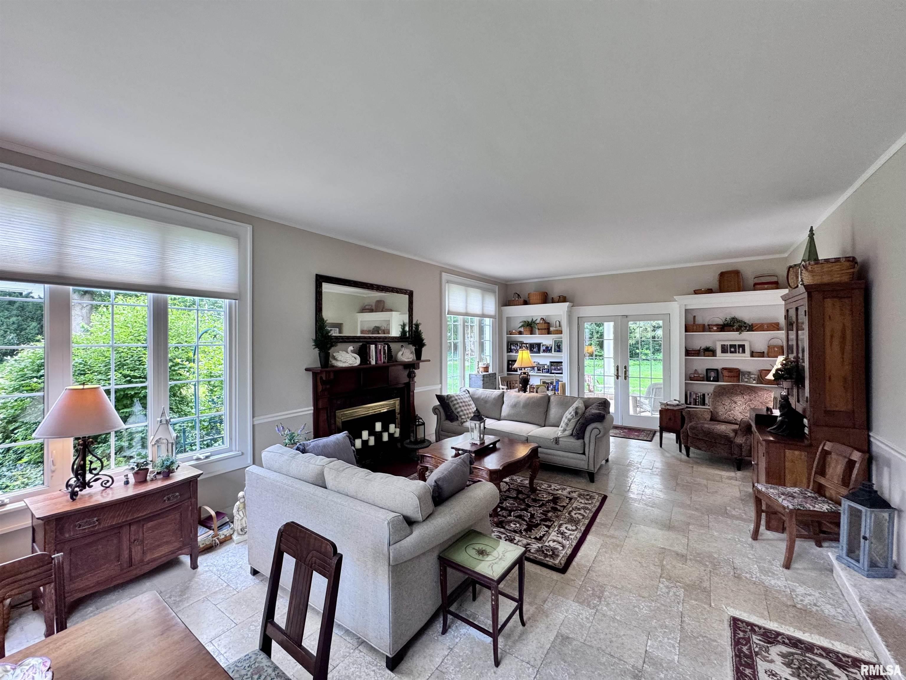 404 South Edwards Street Macomb, IL 61455 - Photo 7 of 58