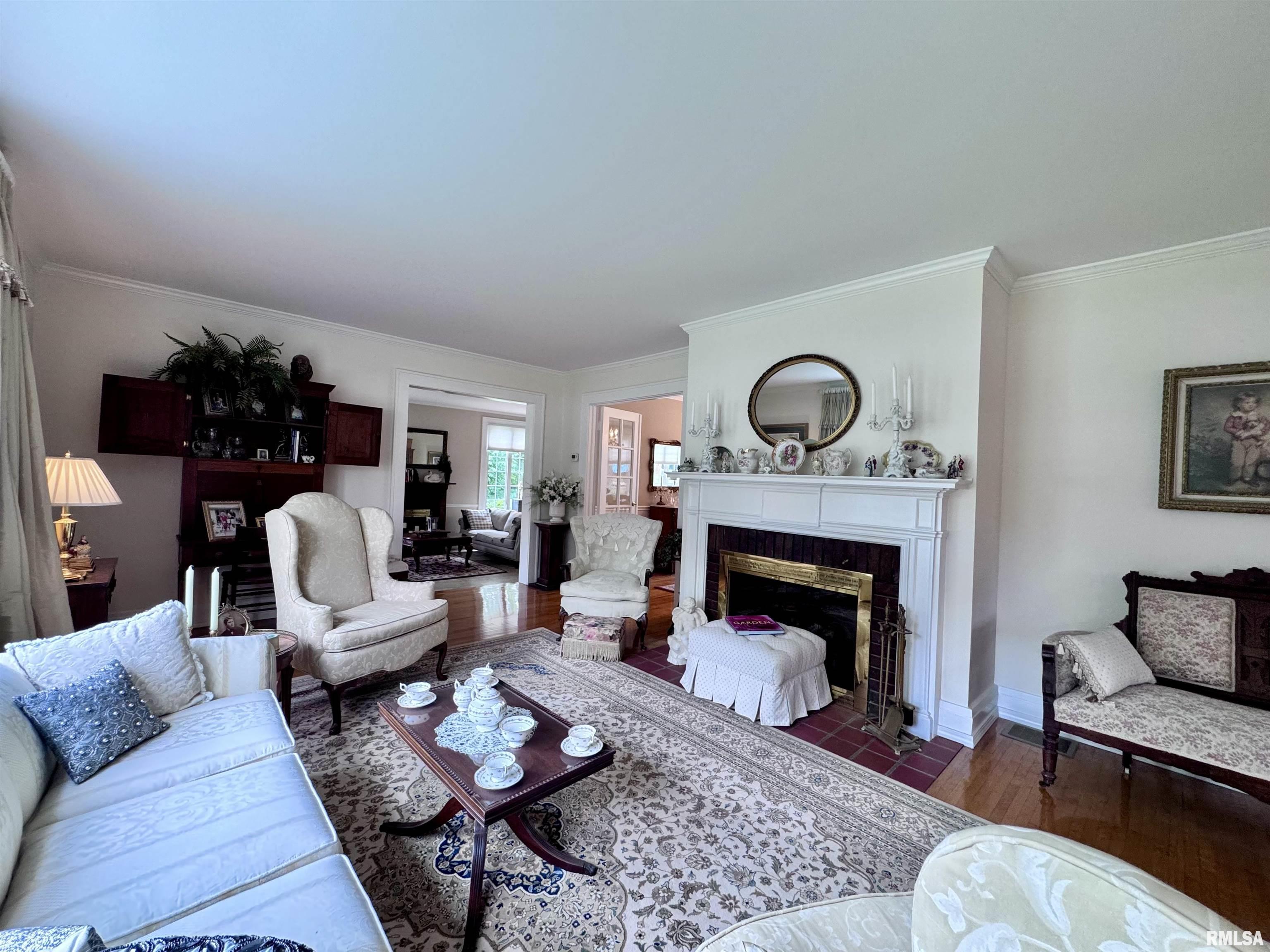 404 South Edwards Street Macomb, IL 61455 - Photo 8 of 58