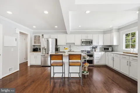 $1,000,000 | 6207 Adelaide Drive, Bethesda, MD 20817