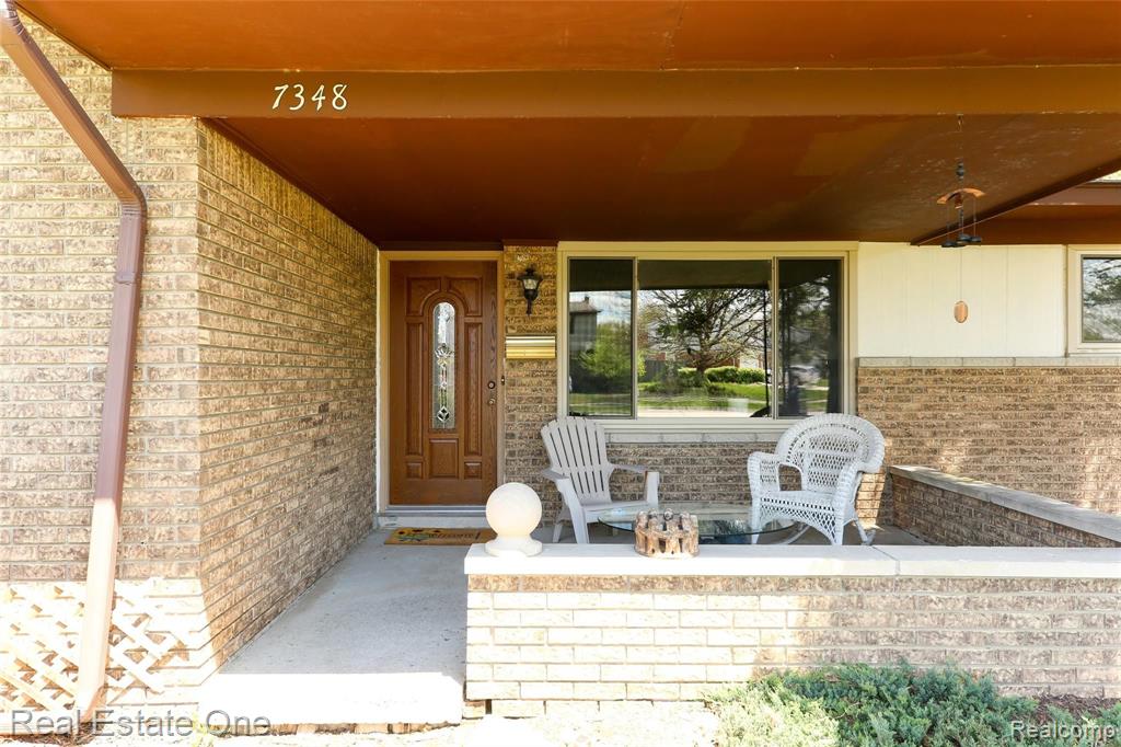 7348 Provincial Road Canton, MI 48187 - Photo 2 of 24