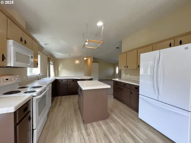 $397,000 | 63408 Nathan Drive, Coos Bay, OR 97420