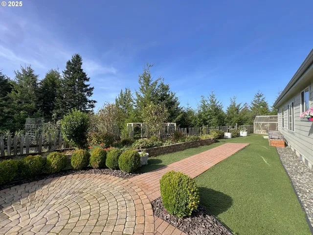 $397,000 | 63408 Nathan Drive, Coos Bay, OR 97420