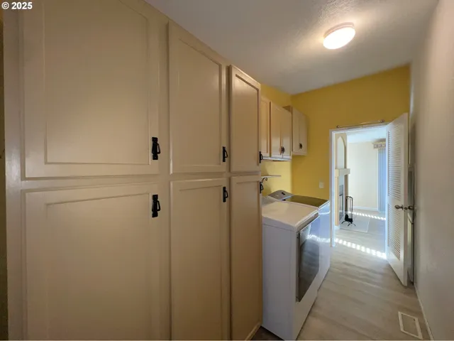 $397,000 | 63408 Nathan Drive, Coos Bay, OR 97420