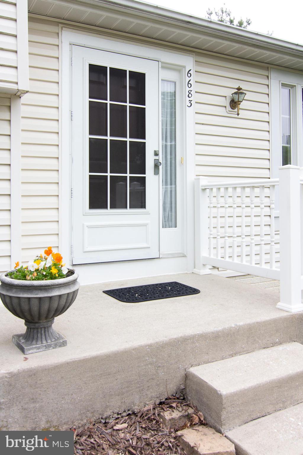 6683 Slacks Road Eldersburg, MD 21784 - Photo 3 of 37 Front Entry