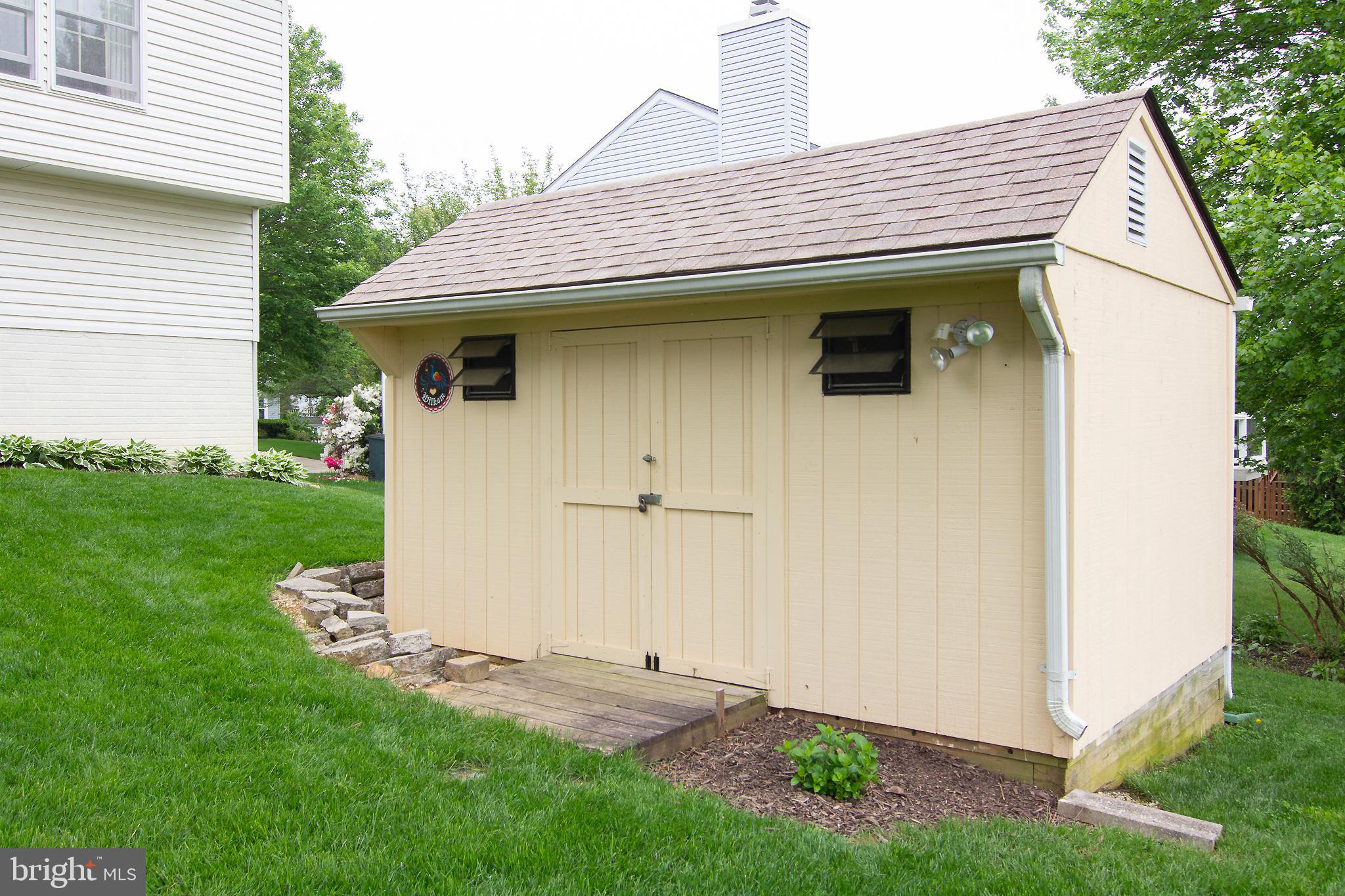 6683 Slacks Road Eldersburg, MD 21784 - Photo 33 of 37 10 x 15 shed w/electric