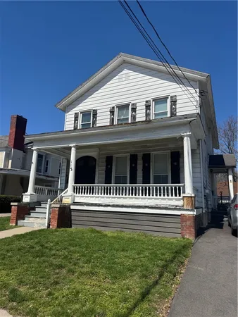 $1,350 | 113 West Main Street, Unit 1, Palmyra, NY 14522