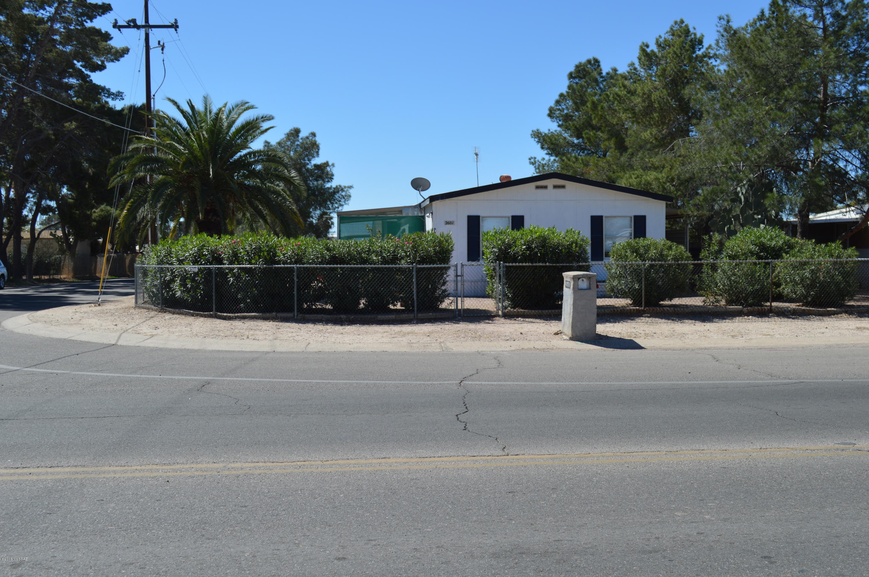 2601 West Curtis Road Tucson, AZ 85705 - Photo 6 of 38 Gallery Image 6