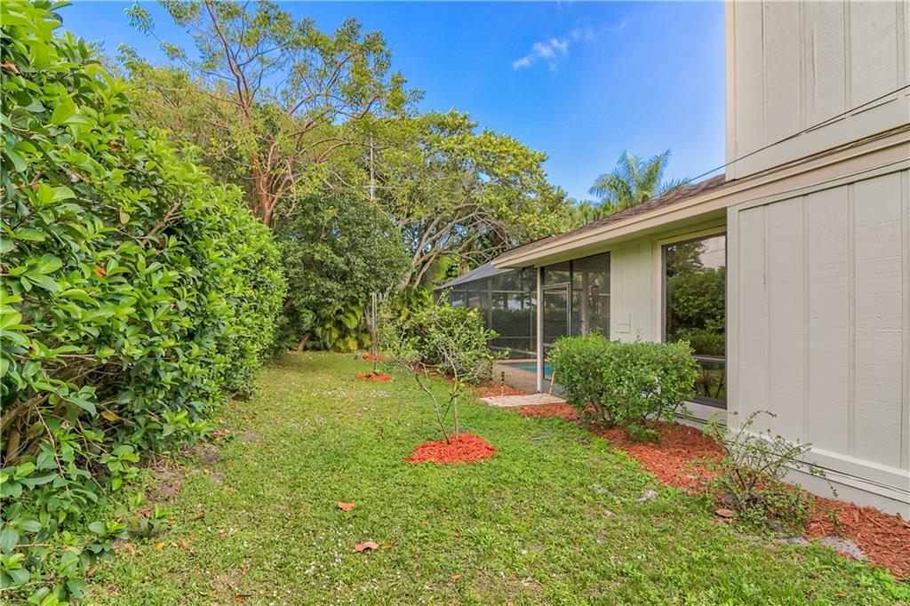 102 South River Road Sewall's Point, FL 34996 - Photo 19 of 21 Gallery Image 19