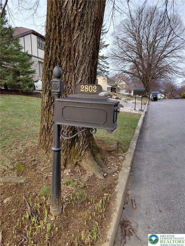 2802 Windy Hill Road Allentown, PA 18103 - Photo 12 of 58