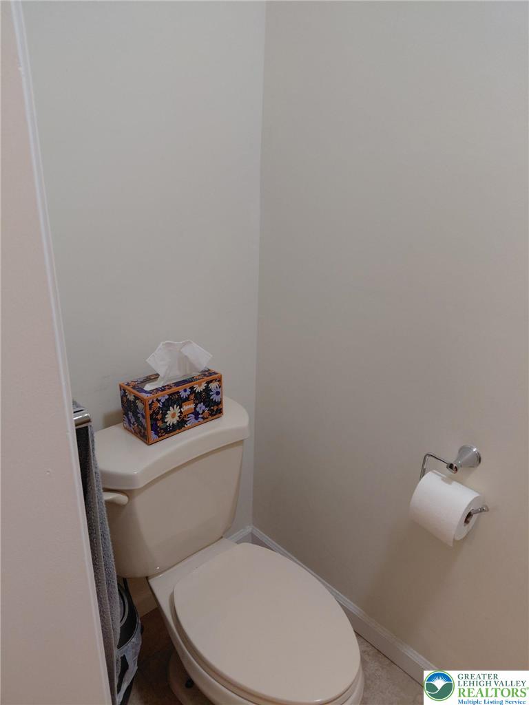 2802 Windy Hill Road Allentown, PA 18103 - Photo 38 of 58